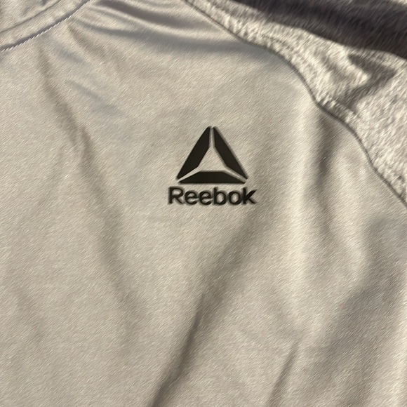 Reebok 3XL men’s sweatshirt with half zip - Picture 2 of 4